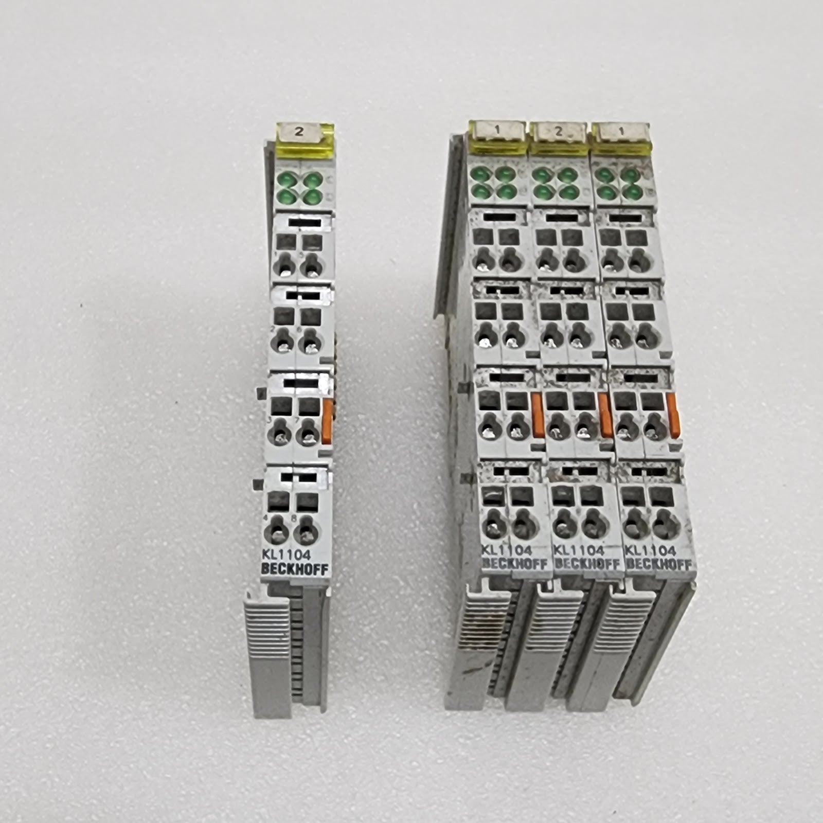 BECKHOFF KL1104  4-CH DIGITAL INPUT MODULE  LOT OF 4 UNIT
