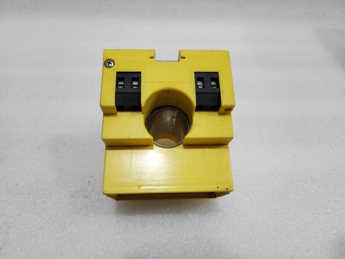 BENDER W465-A26-1 MEASURING C.T. B911785