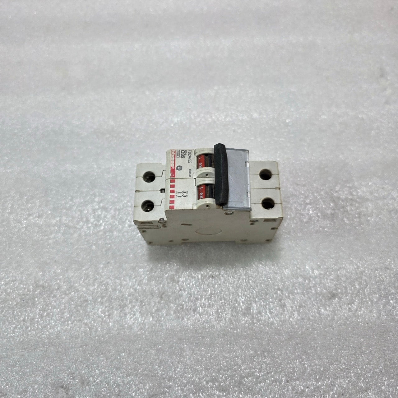 BTICINO BTDIN45 F82A/S2 2P 32A CURVE C 400V 4.5KA MCB CIRCUIT BREAKER