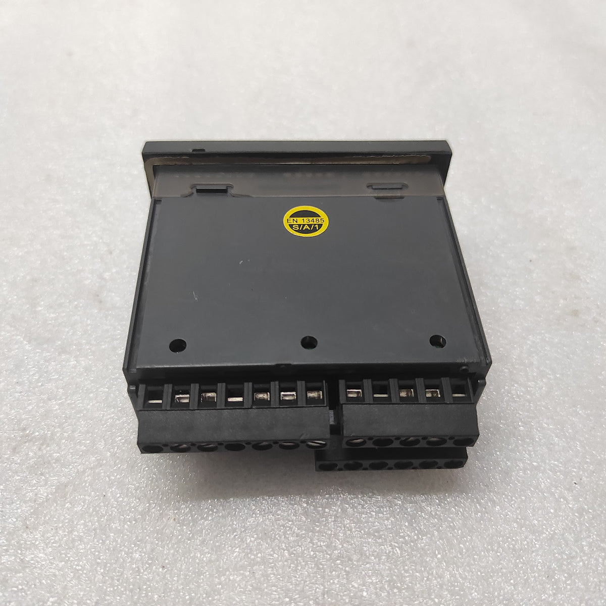 CAREL IC33C0LB00 ELECTRONIC CONTROLLER