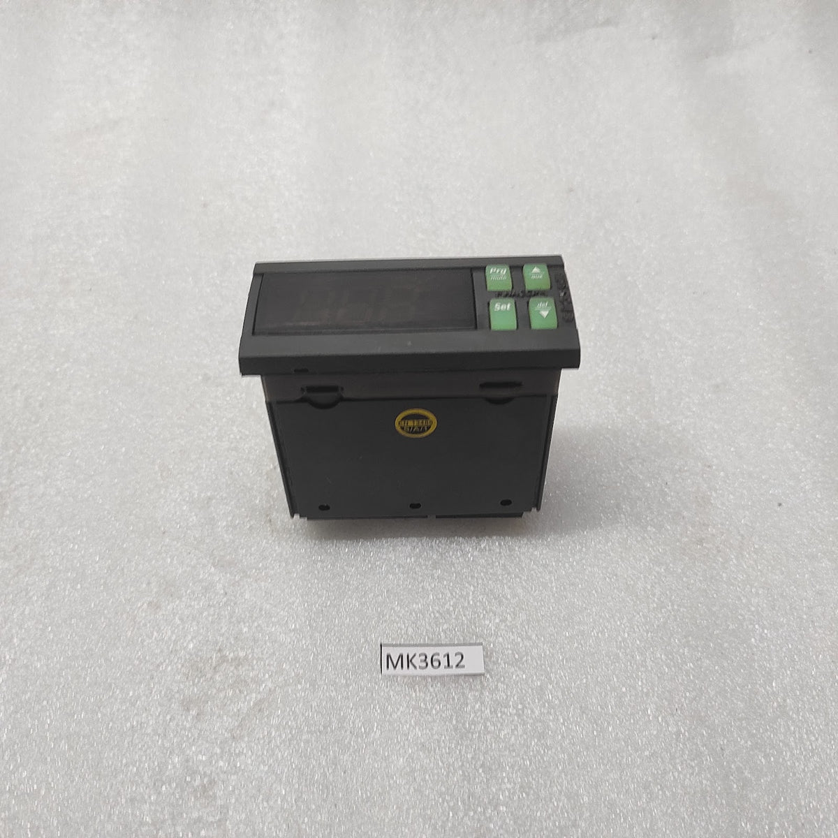 CAREL IC33C0LB00 ELECTRONIC CONTROLLER