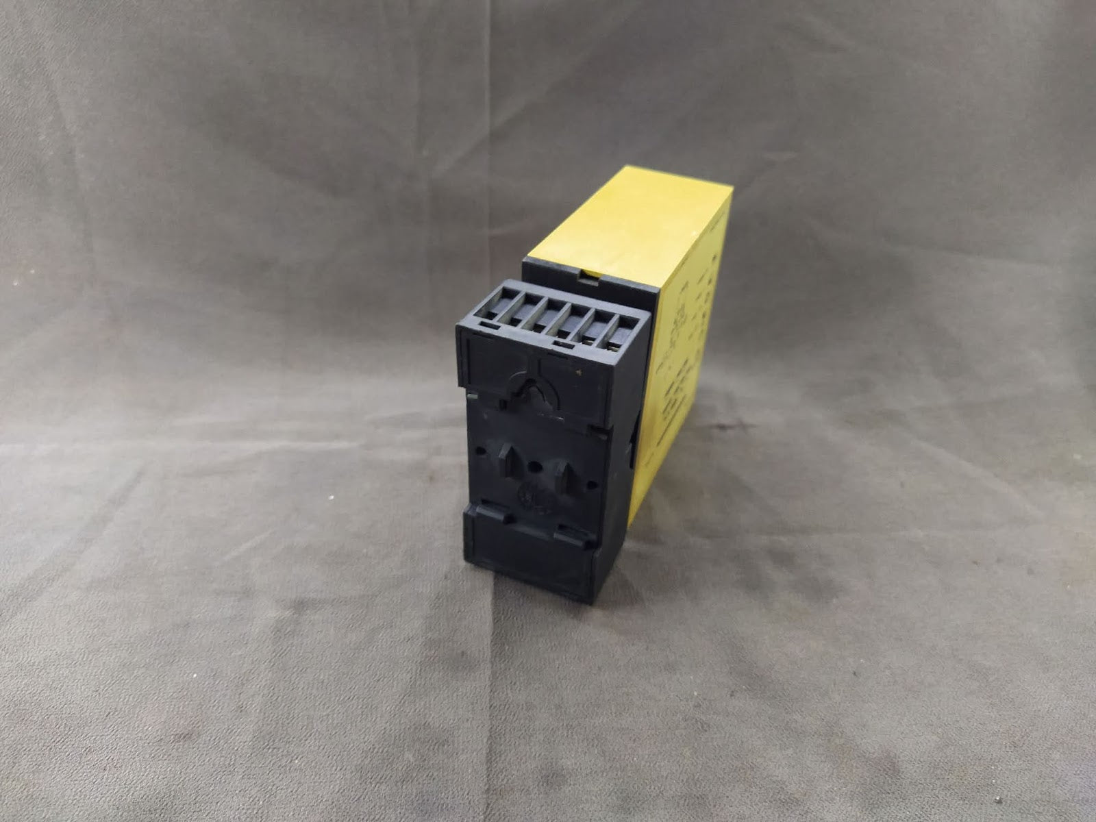 Carlo Gavazzi S 114 166 724 Pulse Continuity 24V DC S114166724