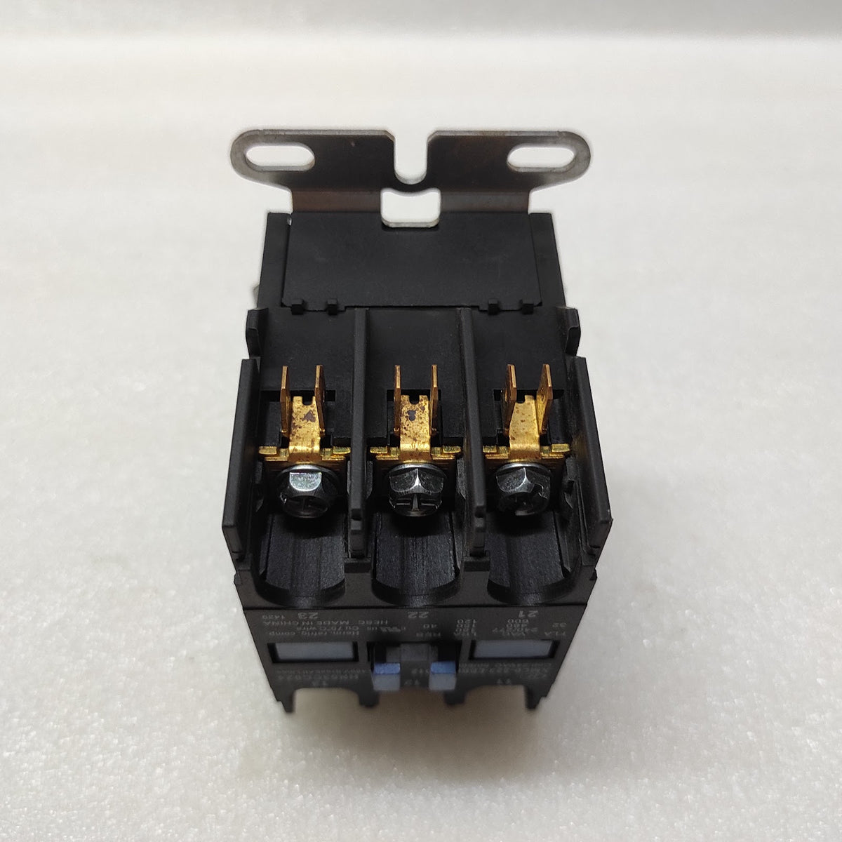 CARRIER XMC0-323-EBBC00F012 CONTACTOR HM53CC024 COIL VOLTAGE 24VAC