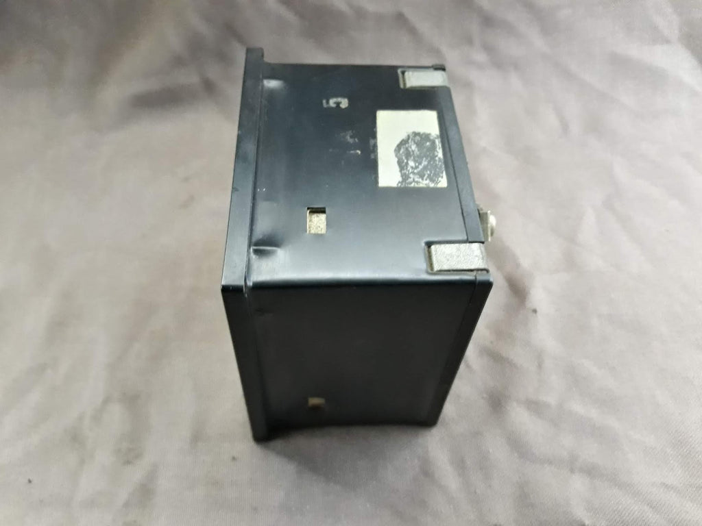 Celsa Frequency Counter Meter 230V 55-65 Hz