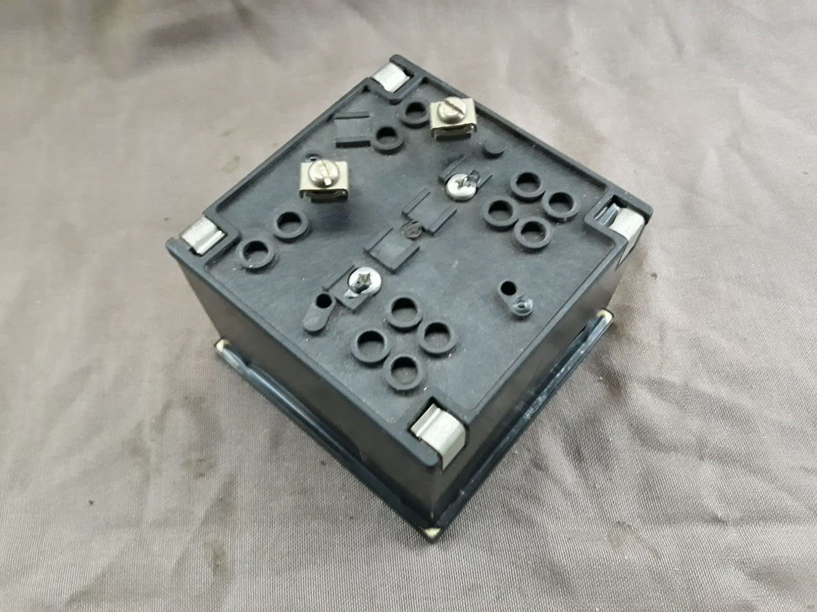 Celsa Frequency Counter Meter 230V 55-65 Hz