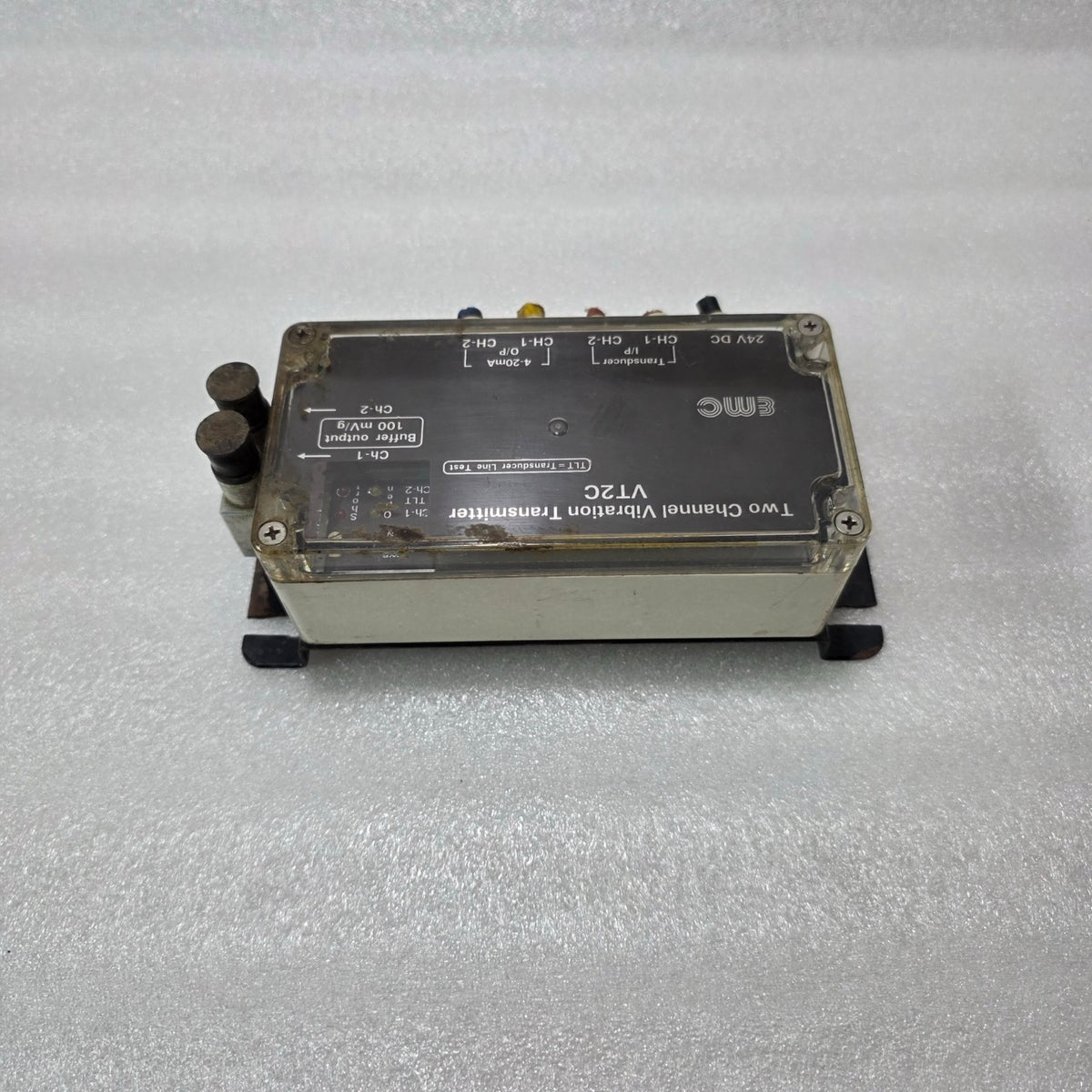 CMC VT2C TWO CHANNEL VIBRATION TRANSMITTER 24VDC 4-20mA TLT PRE-OWNED