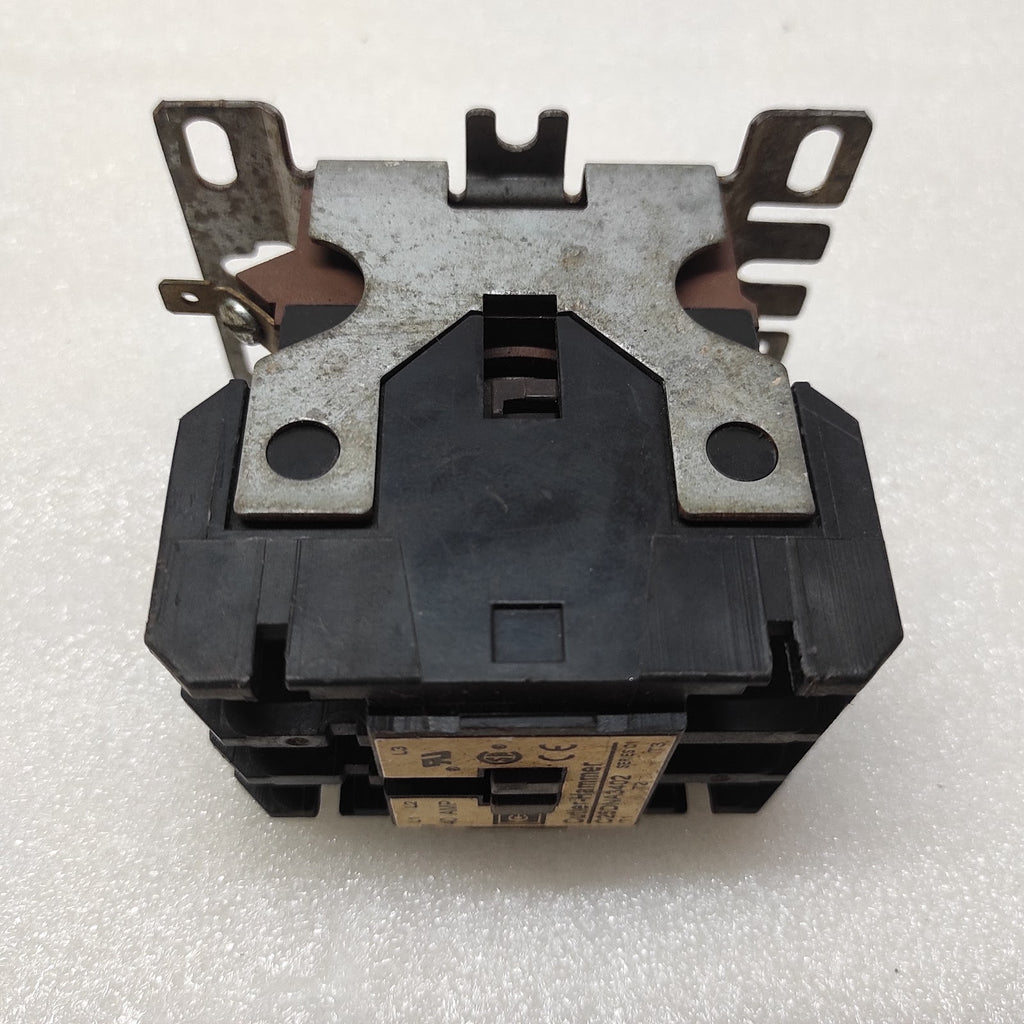 CUTLER HAMMER C25DNA3402 MAGNETIC CONTACTOR 40A COIL VOLTAGE 24V