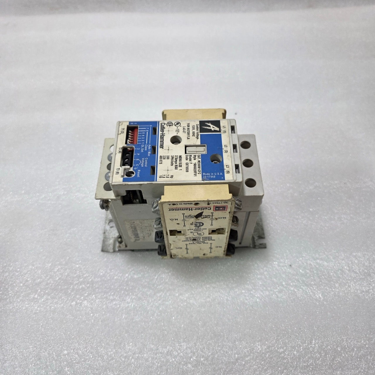 CUTLER HAMMER W200M1CFC MOTOR STARTER | NEMA SIZE 1 | 120V COIL | 3.43–27 FLA