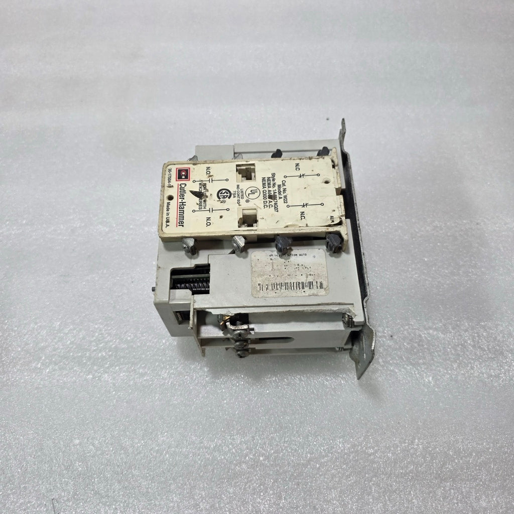 CUTLER HAMMER W200M1CFC MOTOR STARTER | NEMA SIZE 1 | 120V COIL | 3.43–27 FLA