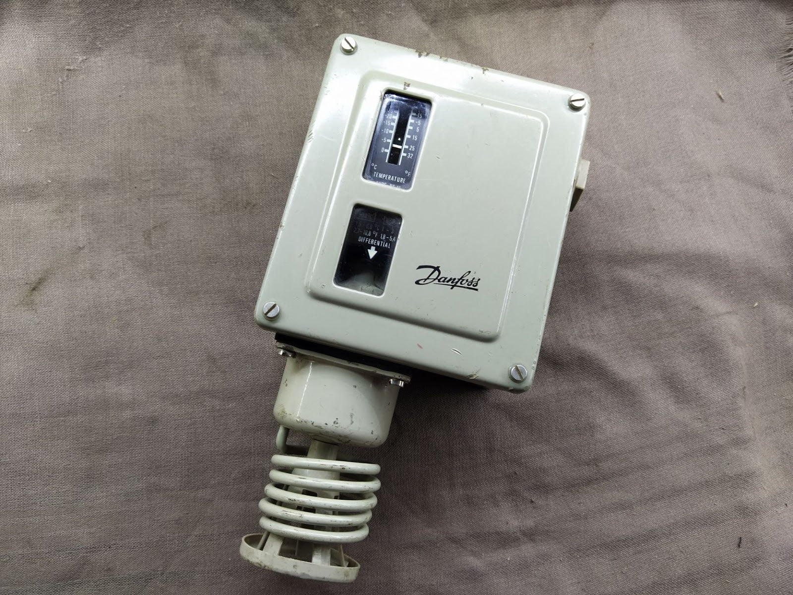 Danfoss RT11 017-5083 Thermostat