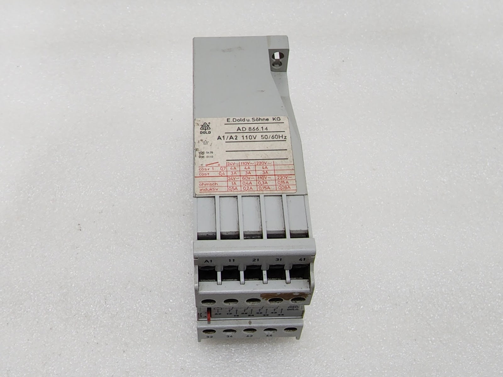 DOLD AD 866.14 SWITCHING RELAY 110V