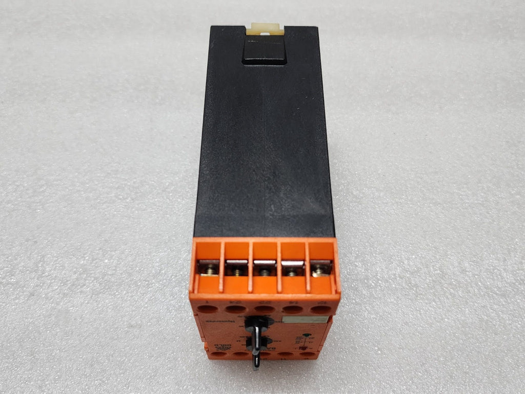 DOLD BA9036 VOLTAGE RELAY 220VAC