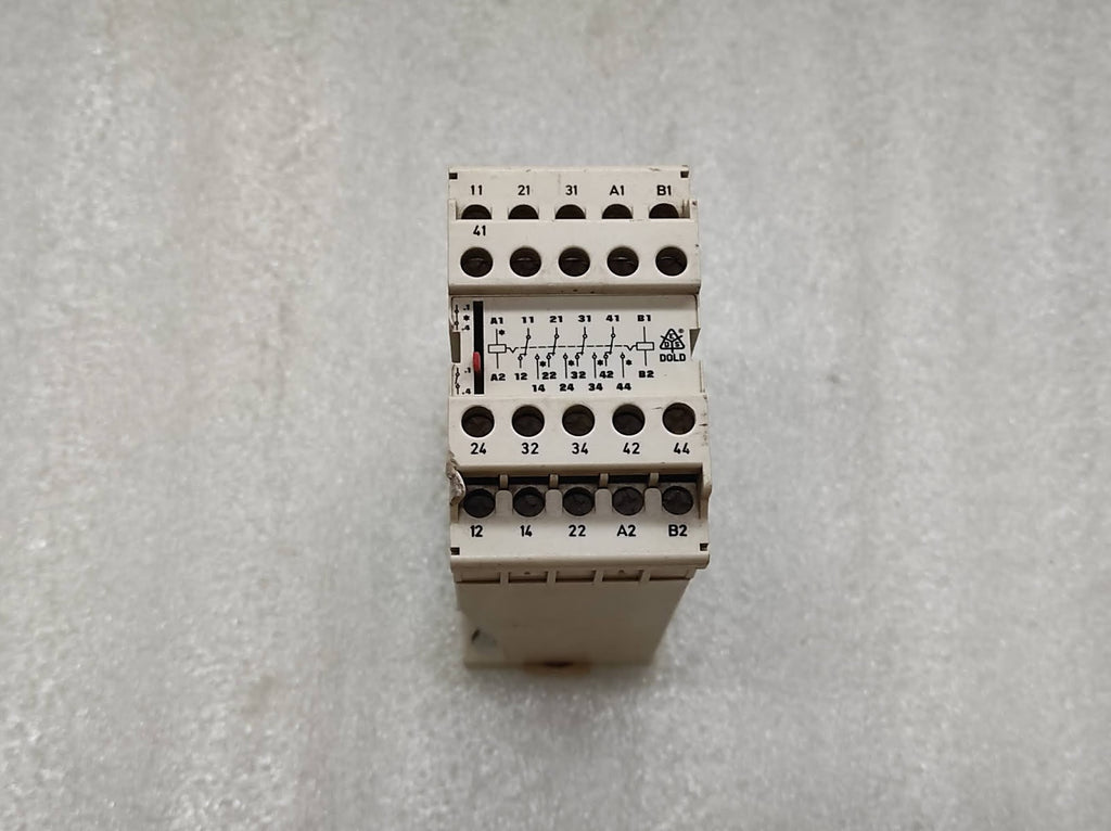 DOLD AD 8851.14 LATCHING RELAY 0016370 220-230V