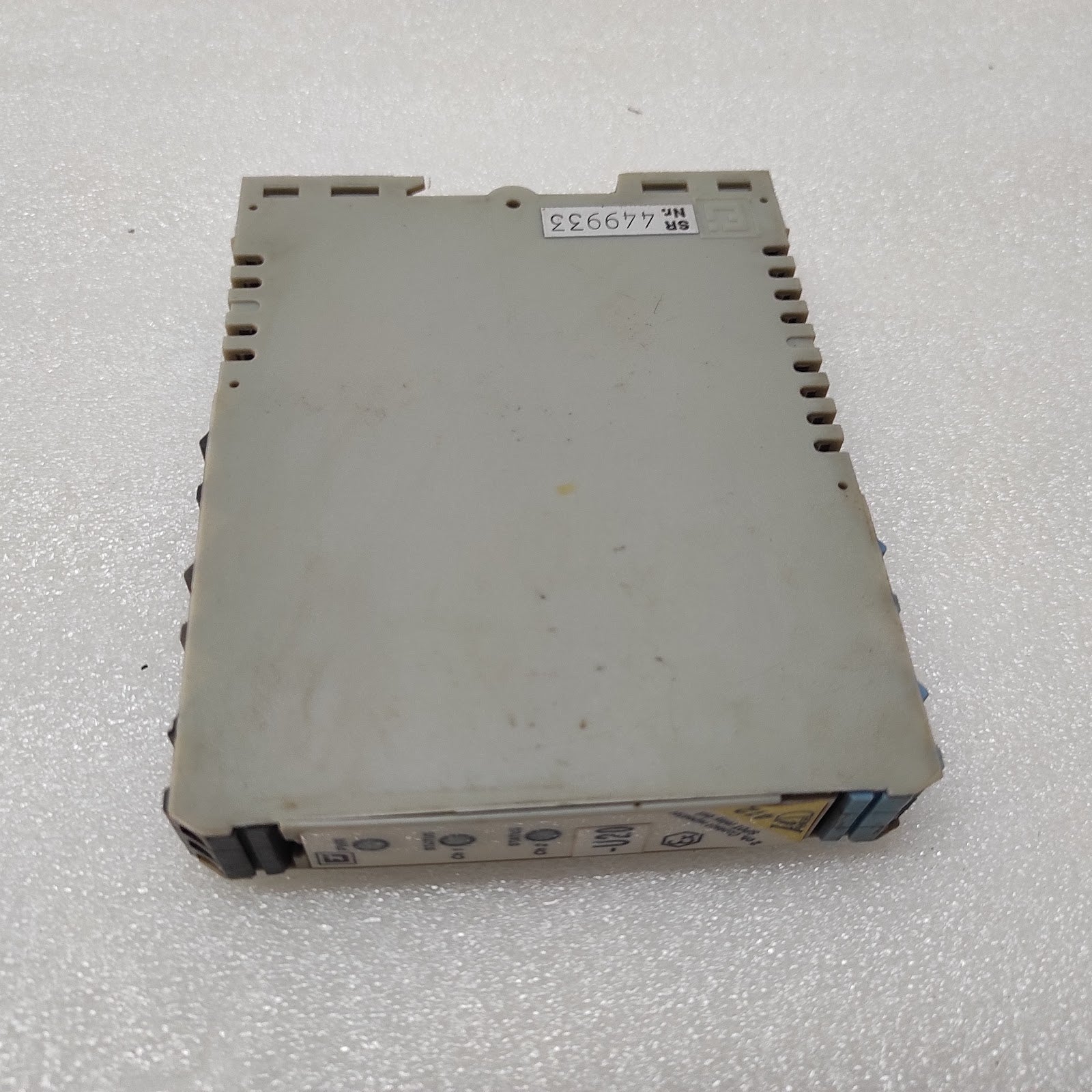 ELCON INSTRUMENT 412 2-CH ISOLATING CONTACT/PROX SENSOR REPEATER SPDT OUTPUTS