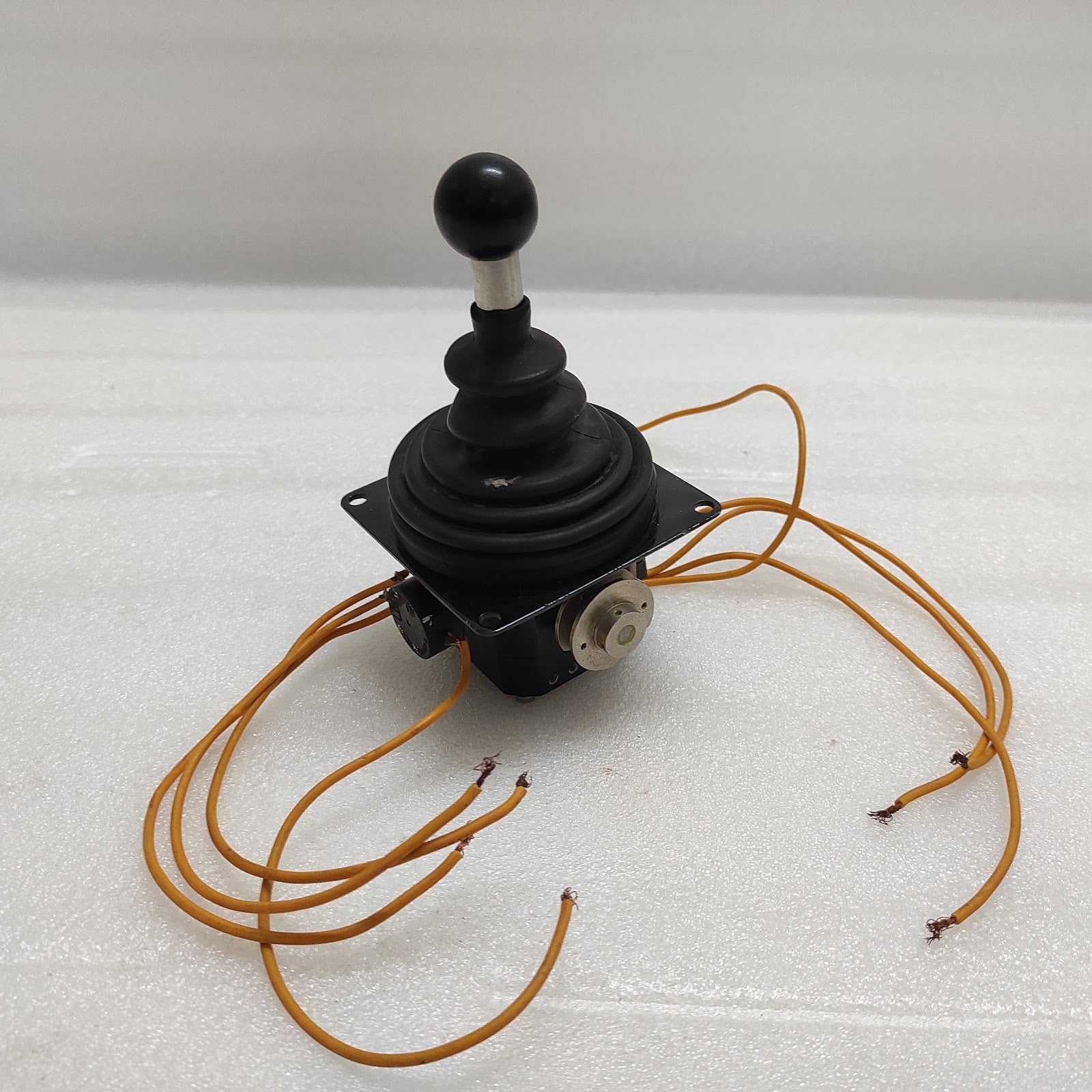 ETI SYSTEMS J50-CR2T4-SMB JOYSTICK CONTROLLER