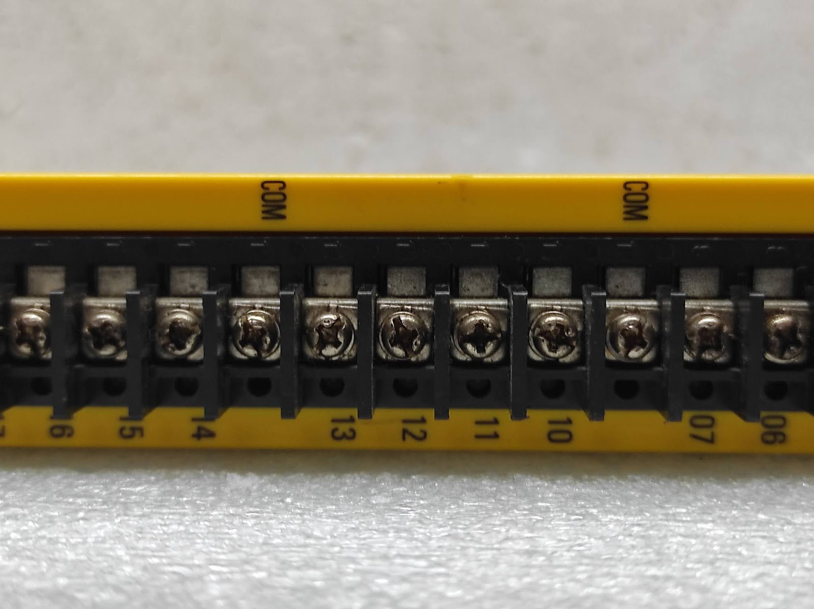 FANUC OD16C OUTPUT MODULE A03B-0801-C115