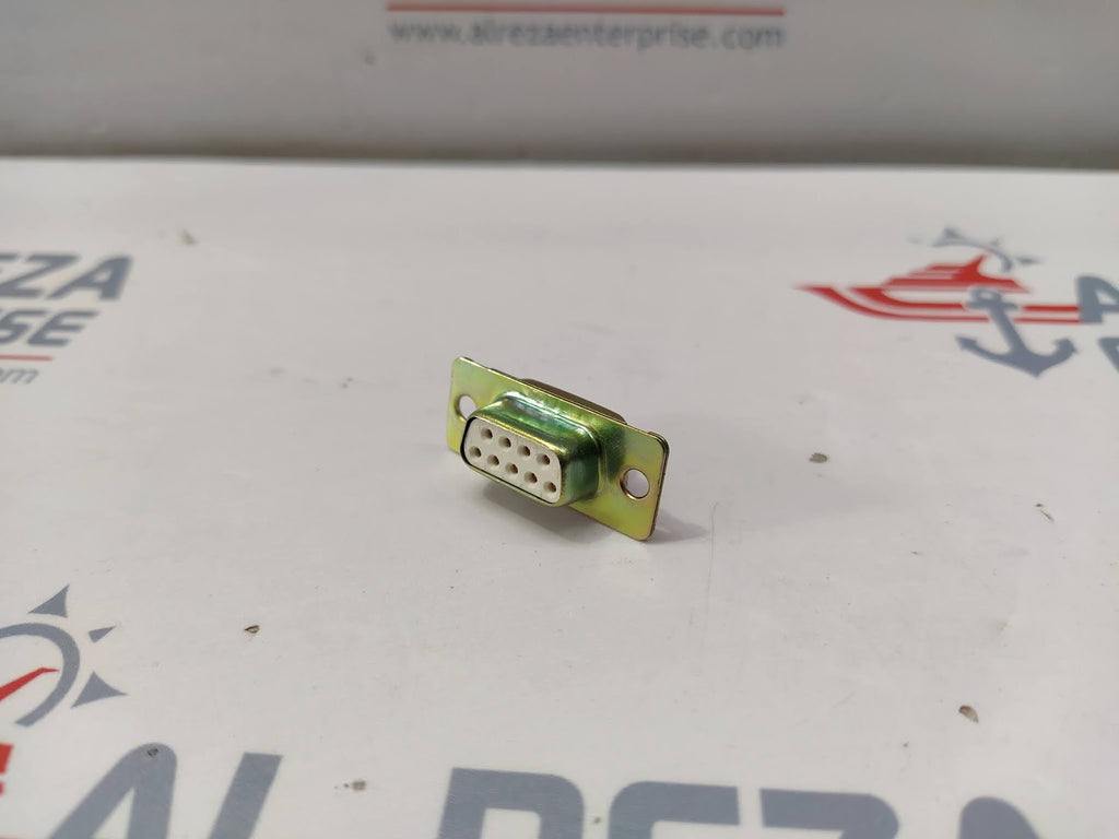 FCI DE09S064 CONN D-SUB RCPT 9POS SLDR CUP LOT OF 100 UNIT