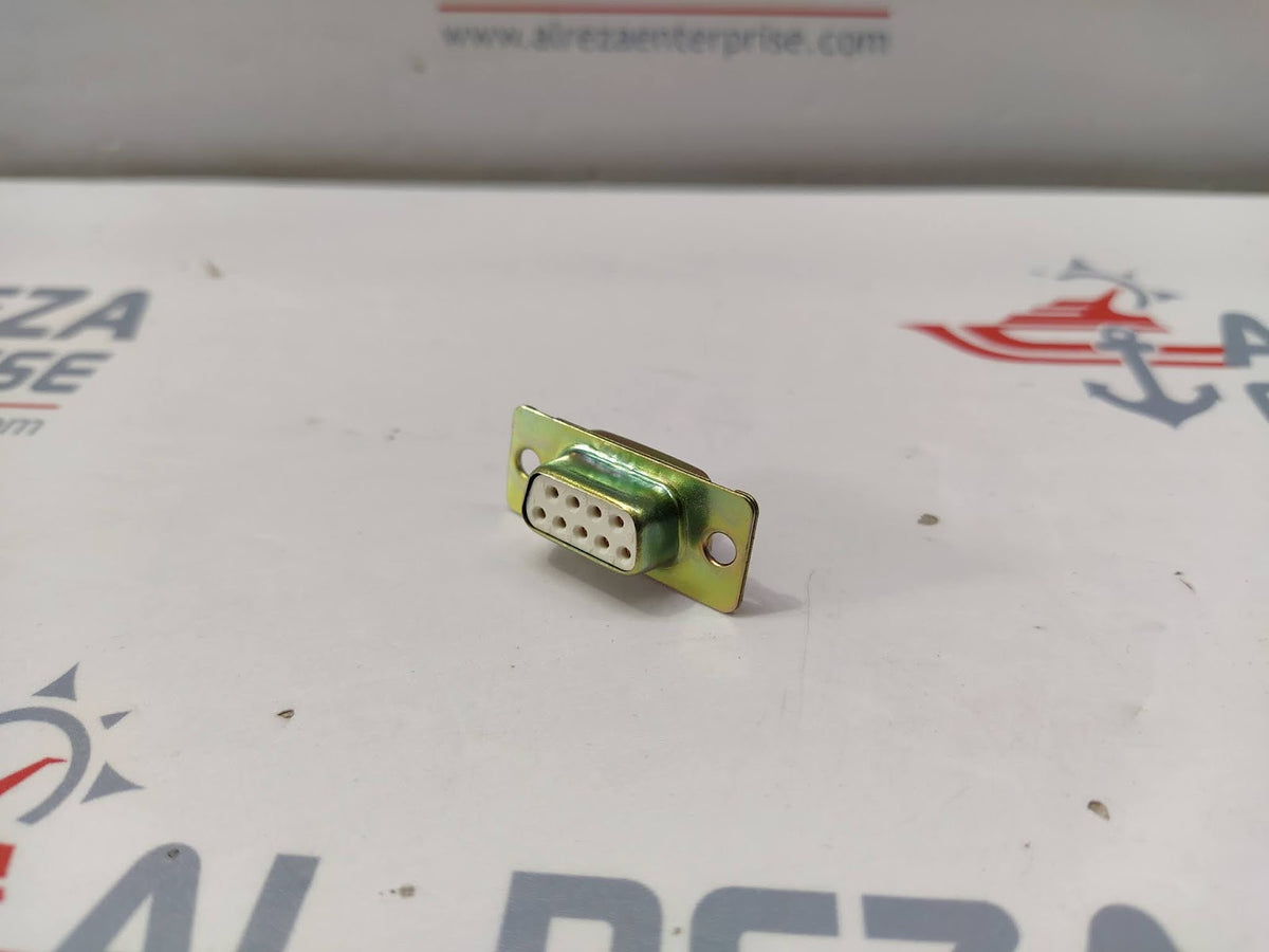 FCI DE09S064 CONN D-SUB RCPT 9POS SLDR CUP LOT OF 100 UNIT