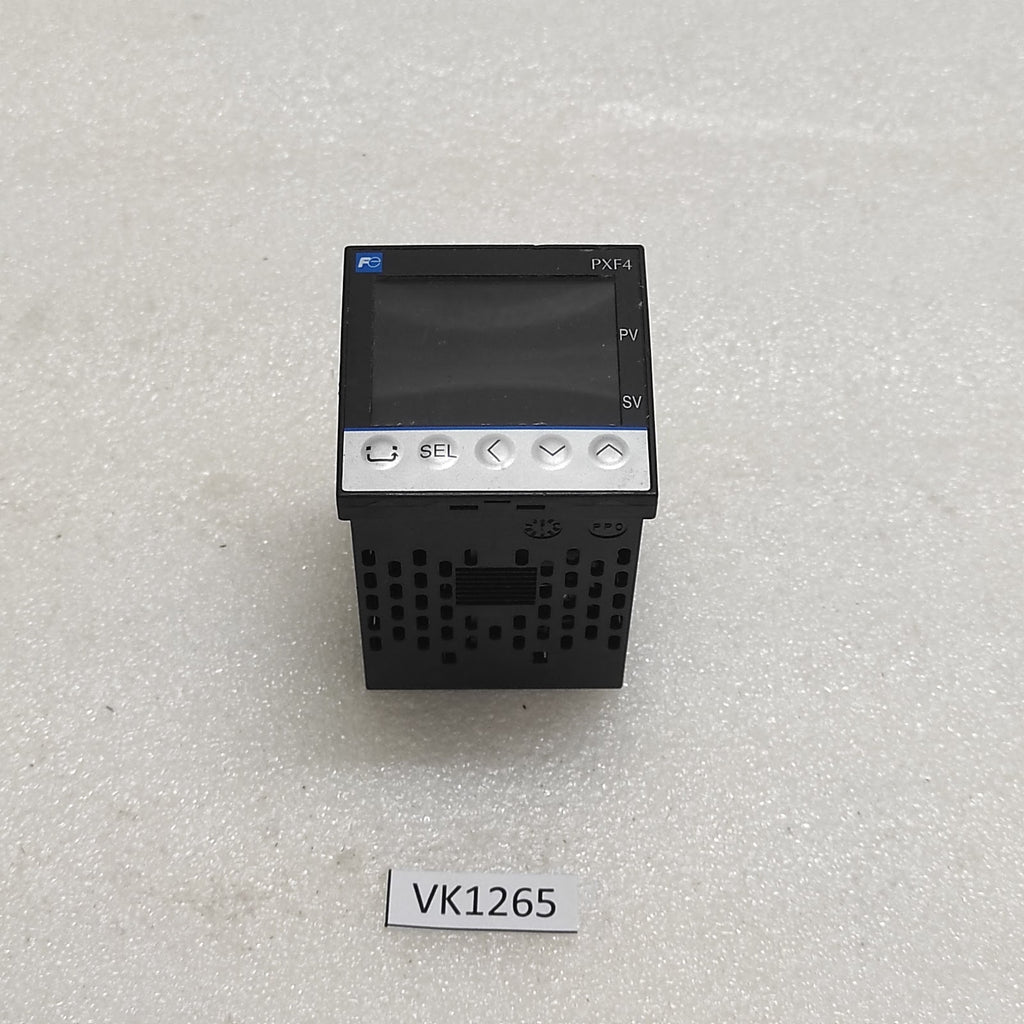 FUJI ELECTRIC PXF4 TEMPERATURE CONTROLLER PXF4AEY2-1BM00-P 24VDC/AC