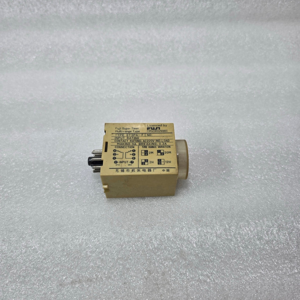 FUJI ELECTRIC ST3PA-F SUPER TIMER AC220V IND.LOAD 3A 0.3A 2M-12H