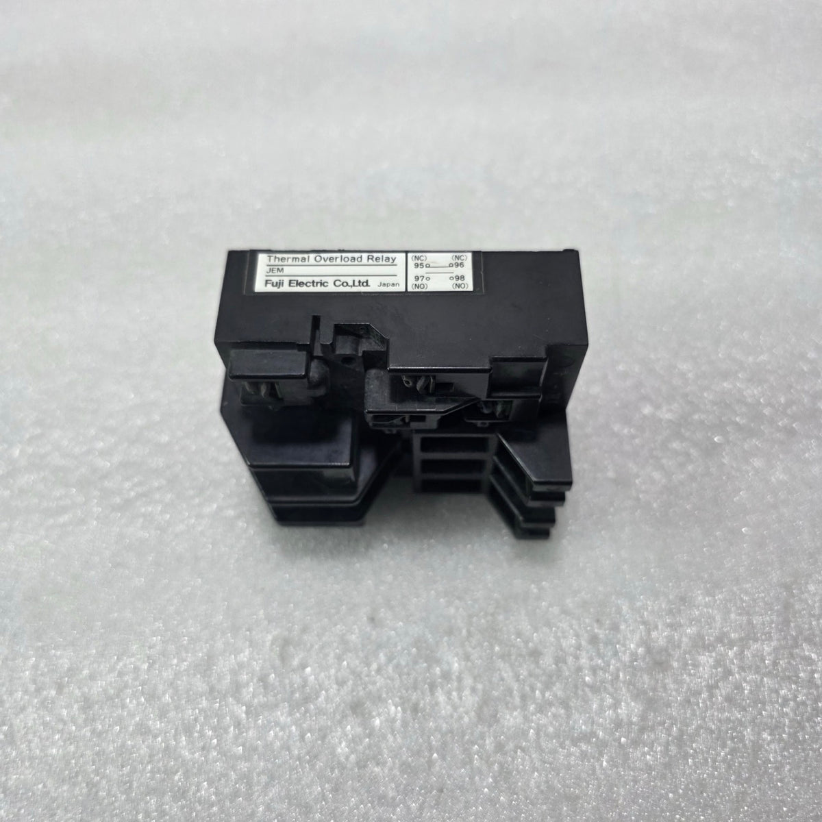 FUJI ELECTRIC TR-1SN/3 THERMAL OVERLOAD RELAY 3-POLE 4-6A JAPAN
