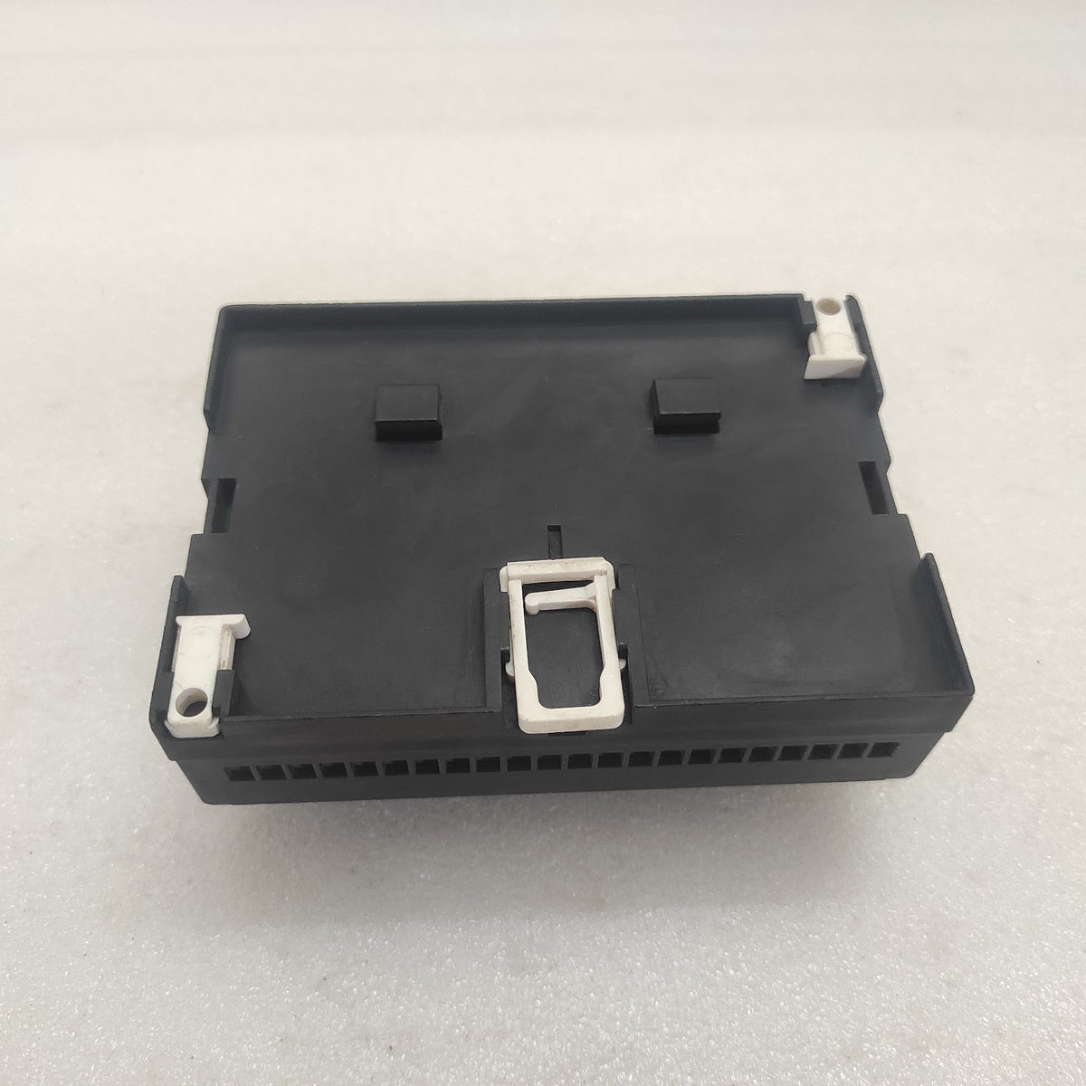 GEMO AR2-A-24VDC-14D-RTC SMART RELAY/PLC 18-32VDC