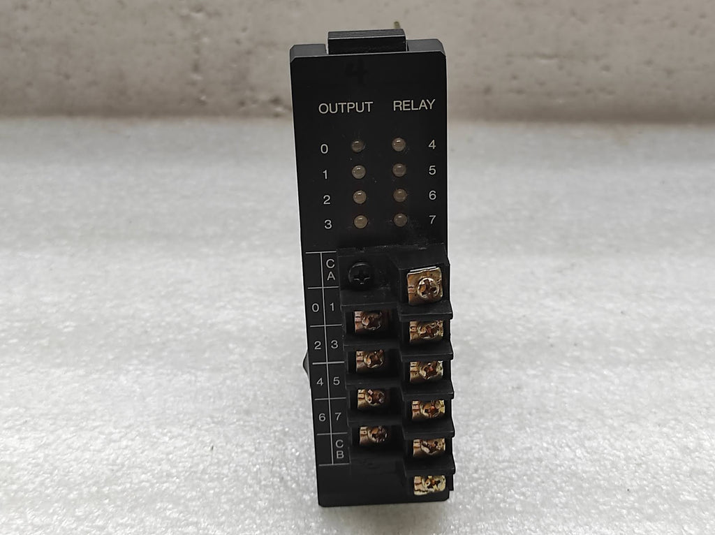 GE FANUC IC610MDL180A RELAY OUTPUT MODULE