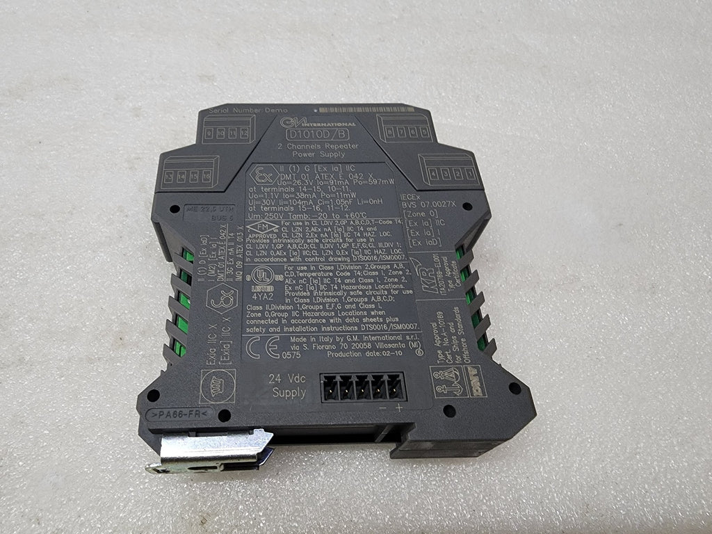 GM INTERNATIONAL D1010D/B 2-CHANNEL REPEATER POWER SUPPLY 24VDC D1010D