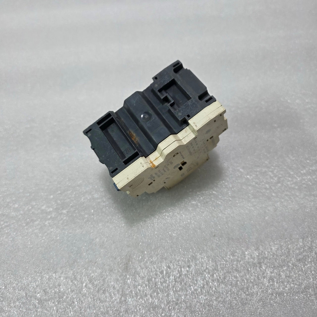 TELEMECANIQUE GV2ME20 MOTOR CIRCUIT BREAKER 13-18A 690V 3P IEC/EN 60947
