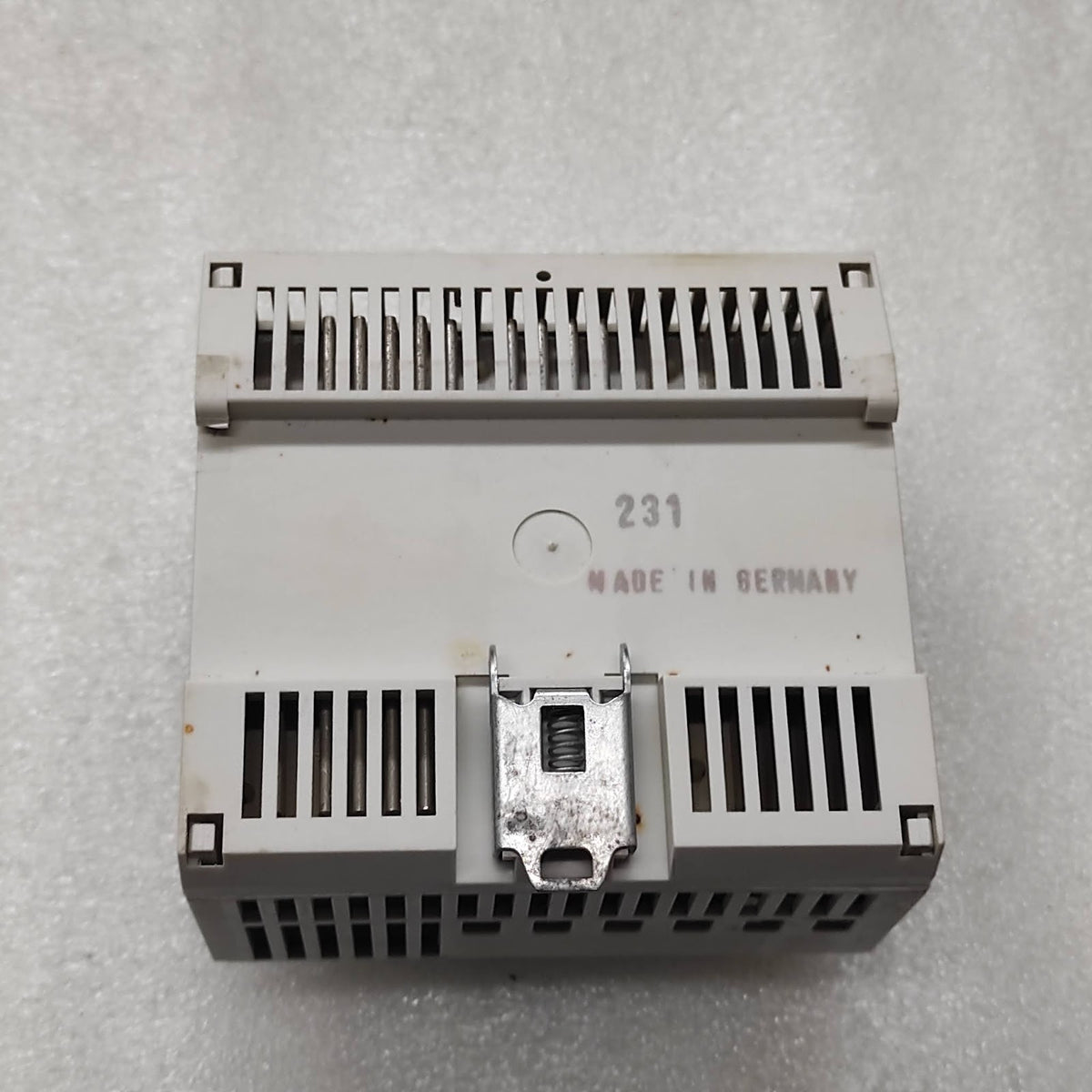 HAGER EV103 DIMMER 242103 230V