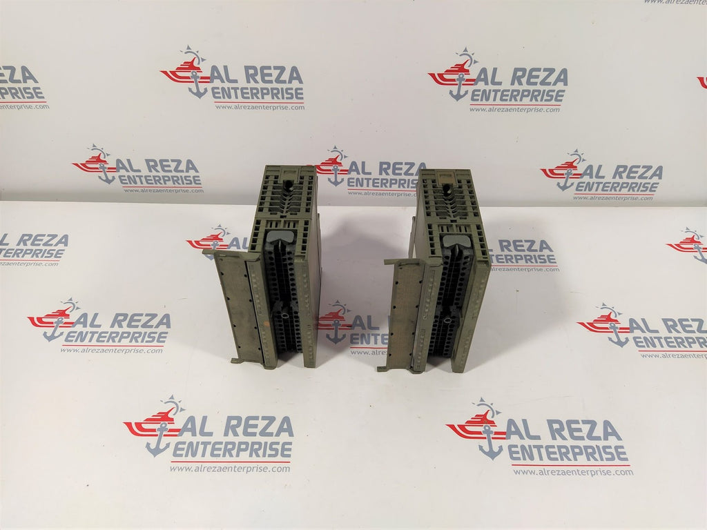 Helmholz 700-323-1BL00 I/O Module