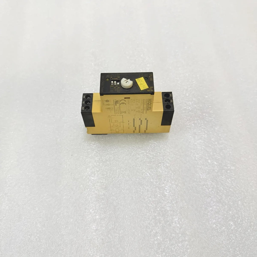 Hiquel TS 05 Timing Relay 24V DC 250V AC 10A EN60947-5-1 Pre-Owned