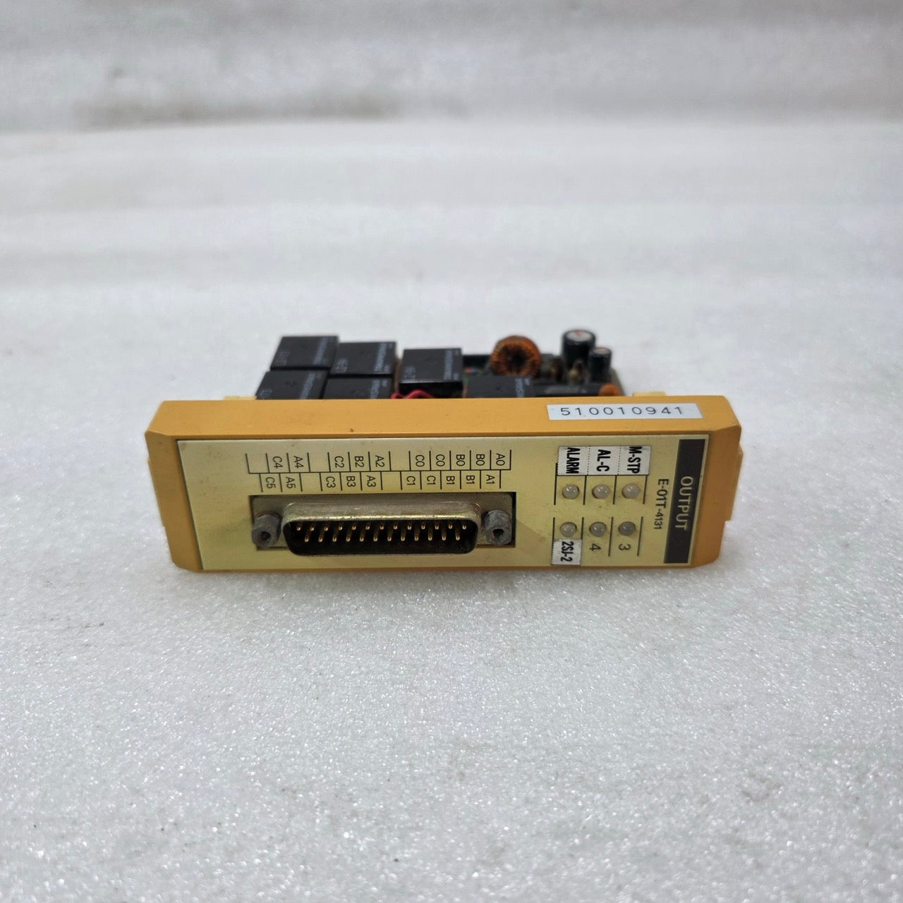 HITACHI E-01T-4131 OUTPUT MODULE | DIGITAL OUTPUT INTERFACE BOARD