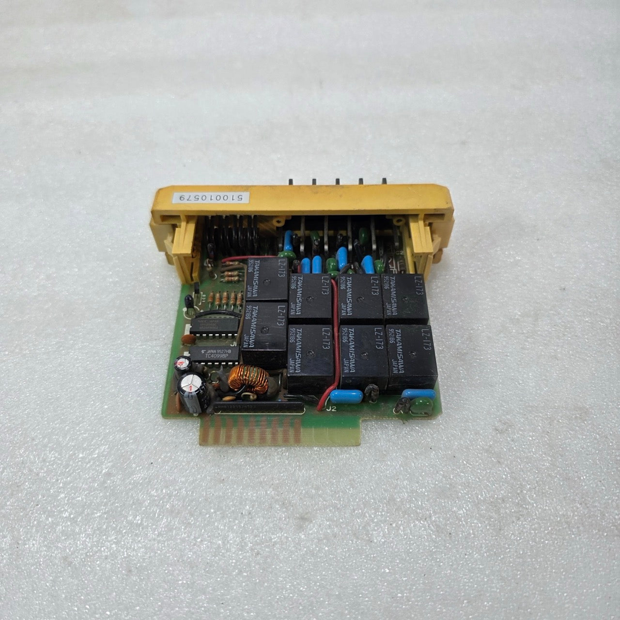 HITACHI E-01T-4157 OUTPUT MODULE | INDUSTRIAL CONTROL BOARD