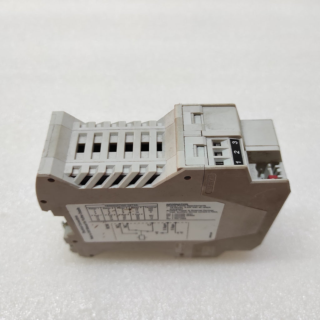 HONEYWELL ISIS-V-1040 RELAY OUTPUT MODULE 2400B1040 24VDC