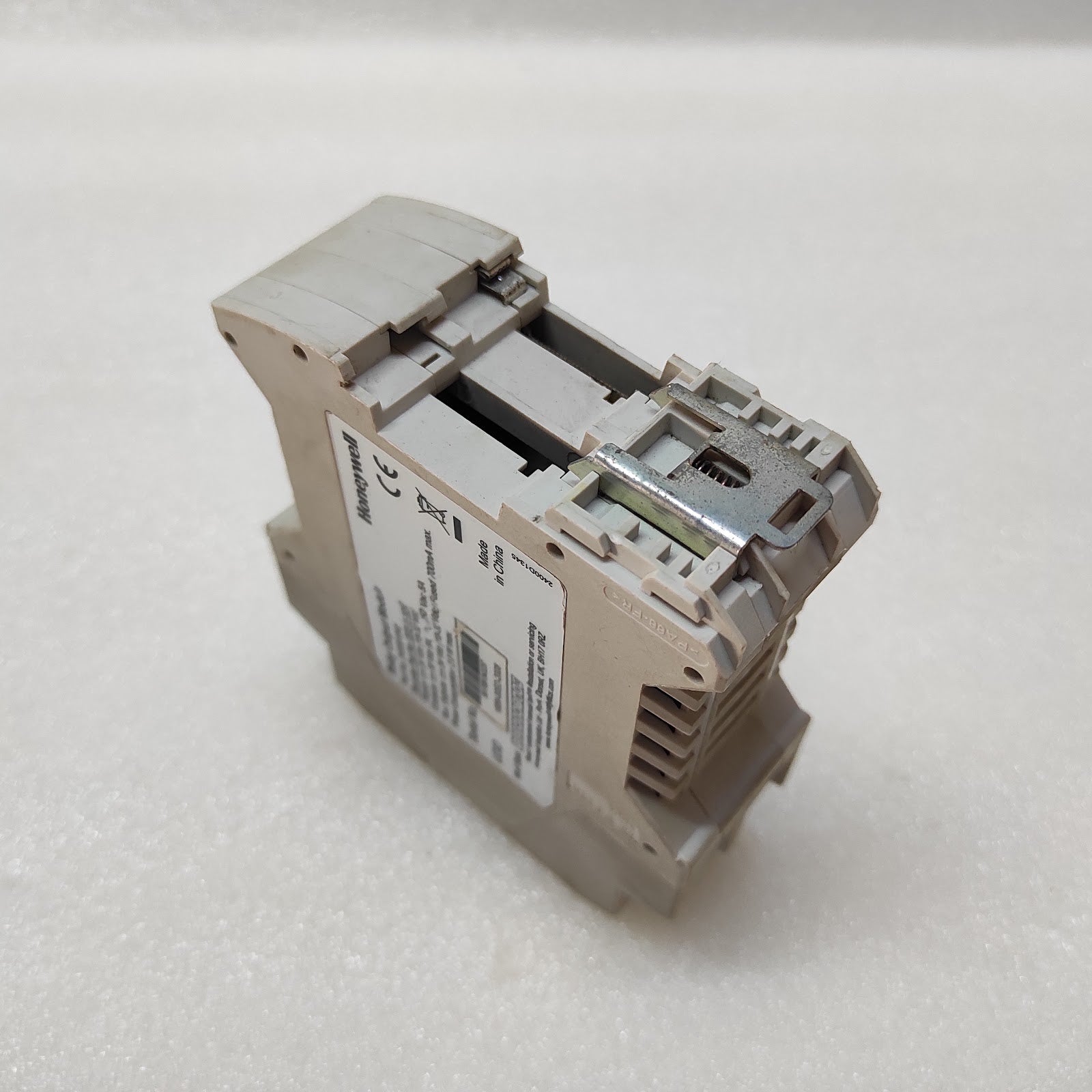 HONEYWELL ISIS-V-1040 RELAY OUTPUT MODULE 2400B1040 24VDC