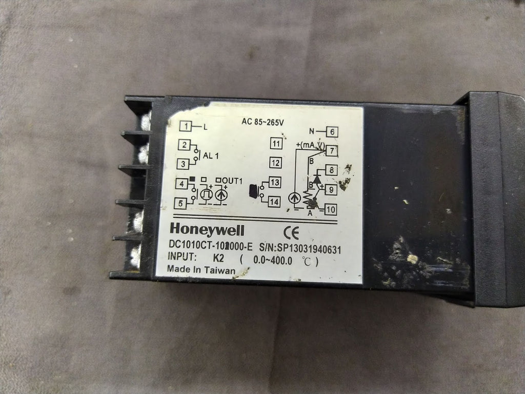 HONEYWELL DC1010 TEMPERATURE CONTROLLER DC1010CT-102000-E