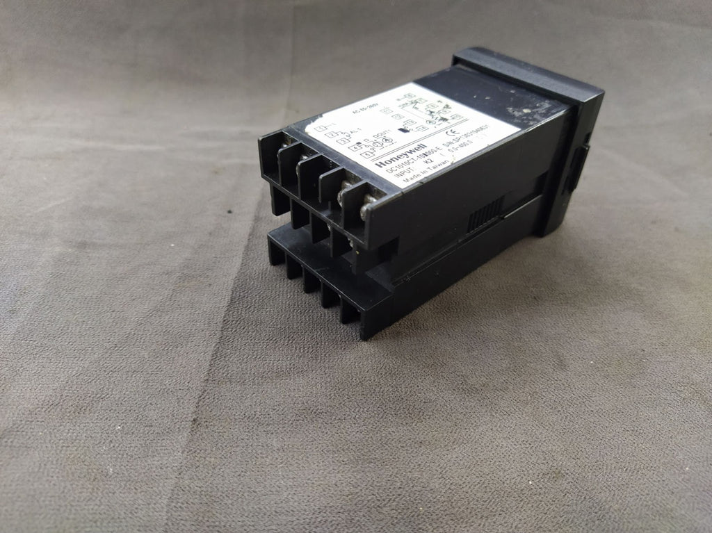 HONEYWELL DC1010 TEMPERATURE CONTROLLER DC1010CT-102000-E