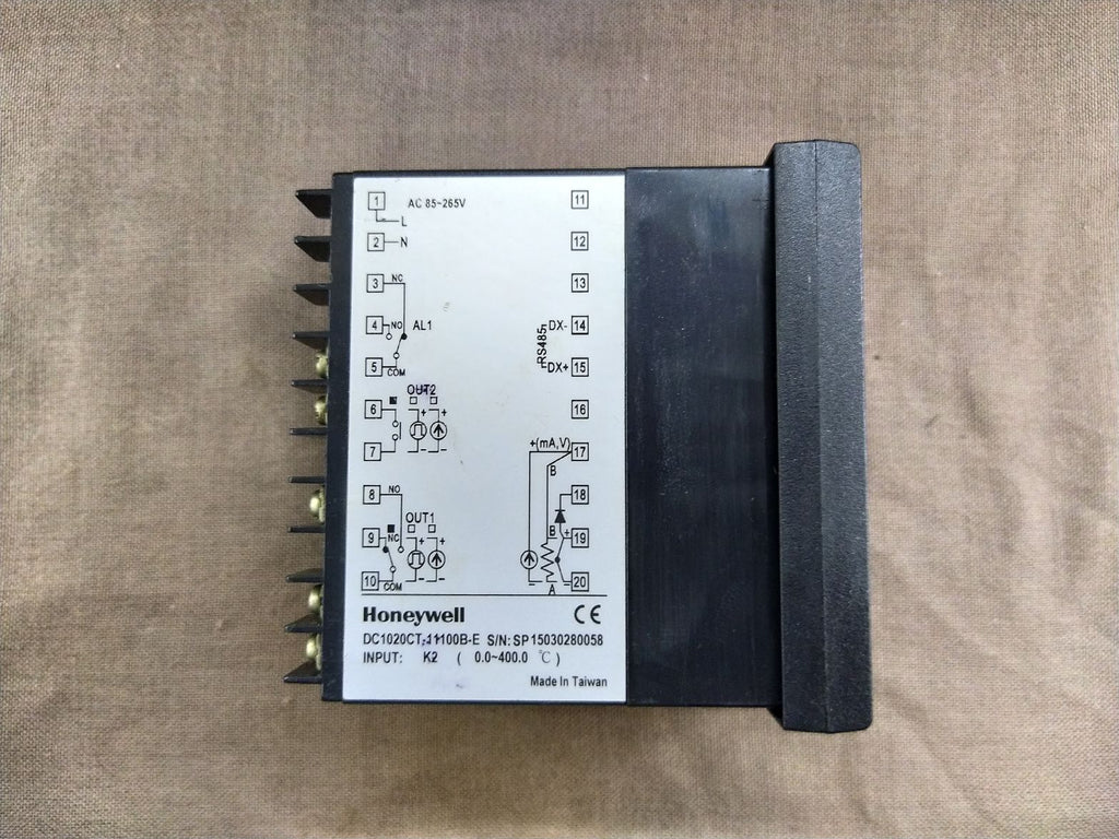 Honeywell DC1020 Temperature Controller DC1020CT-11100B-E