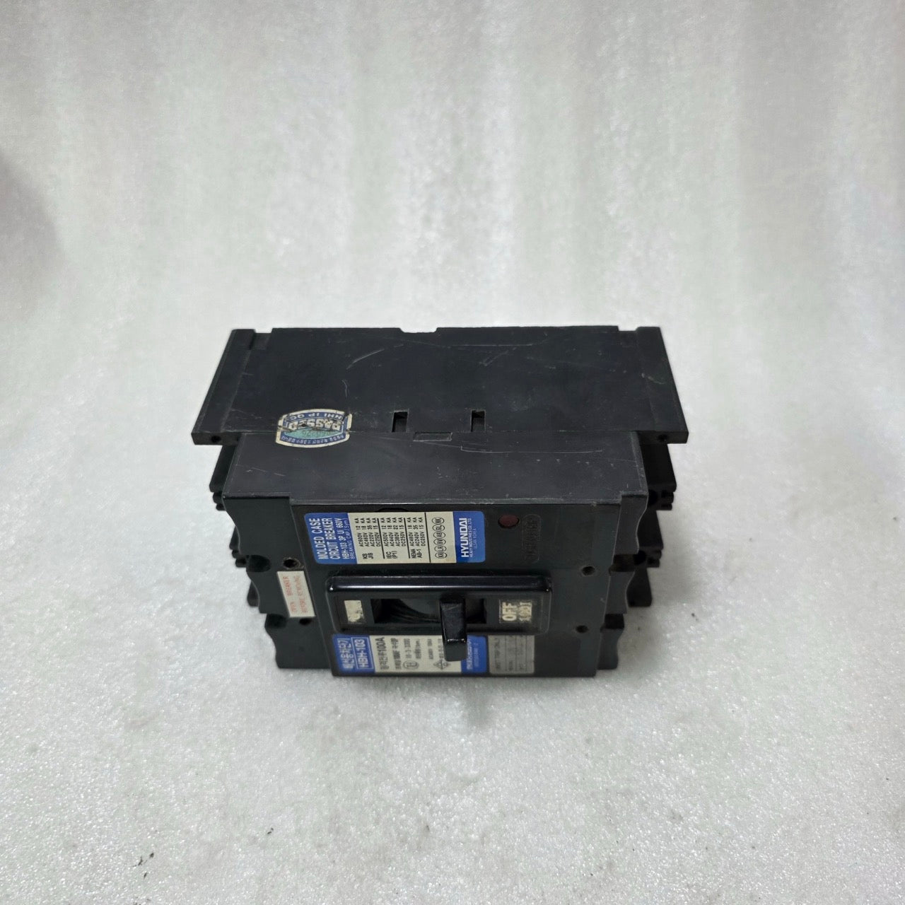 HYUNDAI HBH-103 MOLDED CASE CIRCUIT BREAKER 3P 100A 660V MCCB 18KA