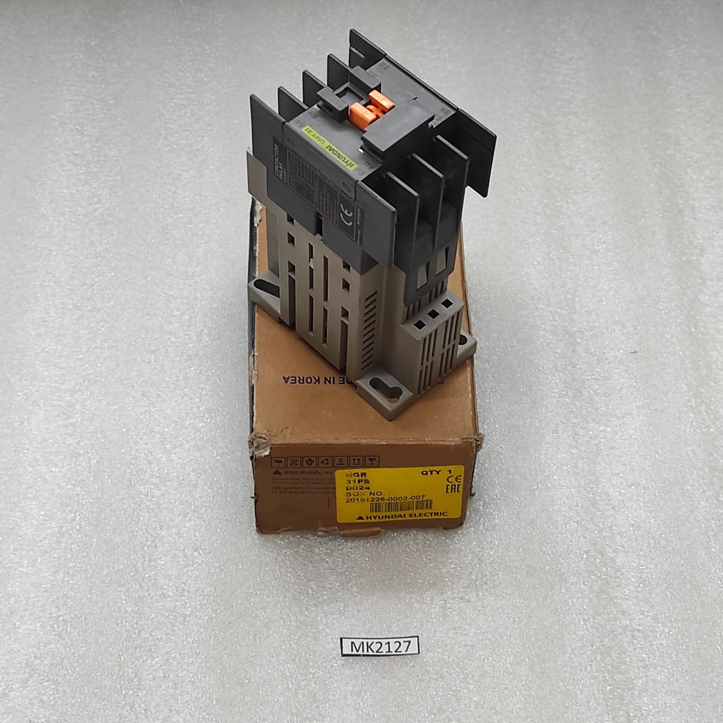 HYUNDAI UMT31 CONTACTOR RELAY 24V DC