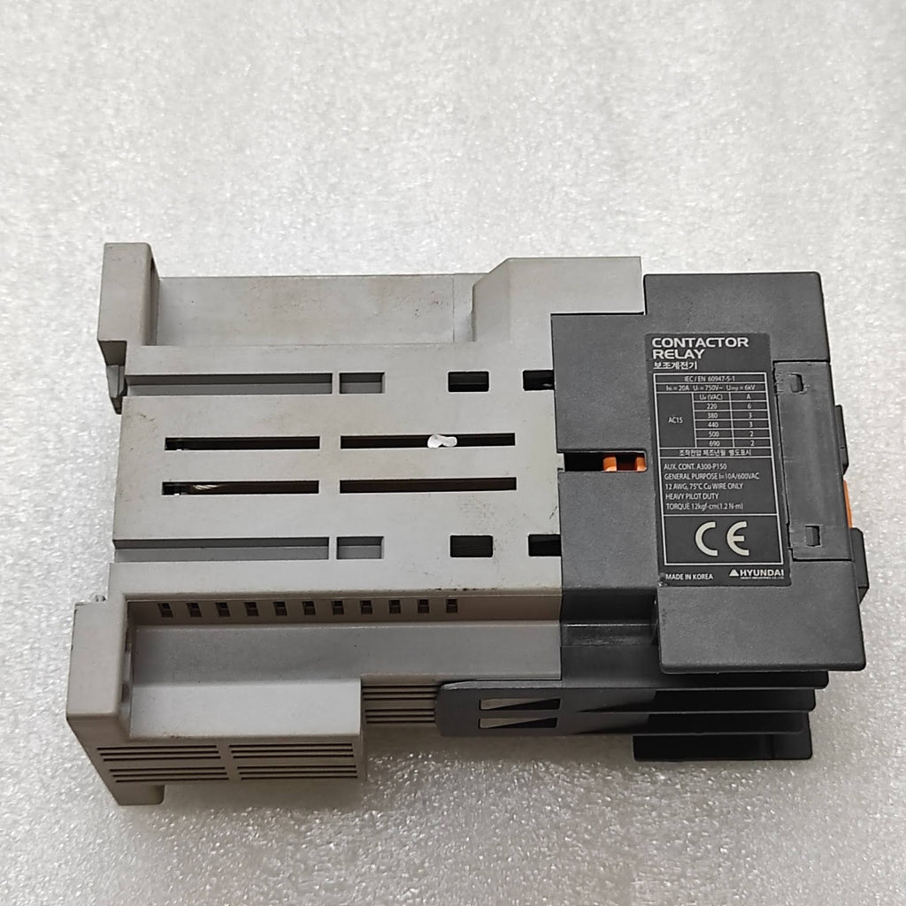 HYUNDAI UMT31 CONTACTOR RELAY 24V DC