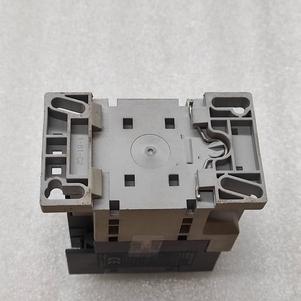HYUNDAI UMX 31 CONTACTOR RELAY COIL VOLTAGE 100-110V