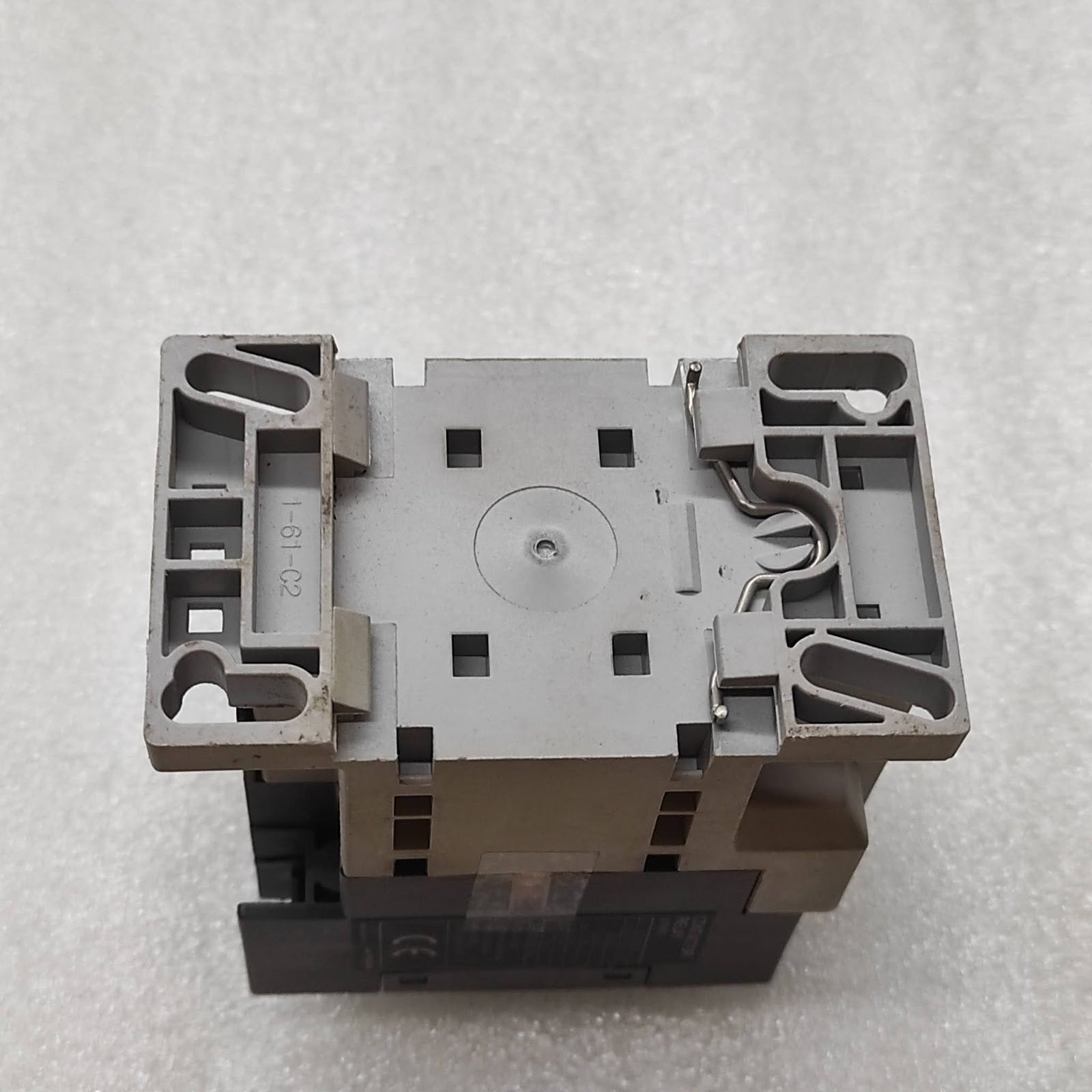 HYUNDAI UMX 31 CONTACTOR RELAY COIL VOLTAGE 100-110V