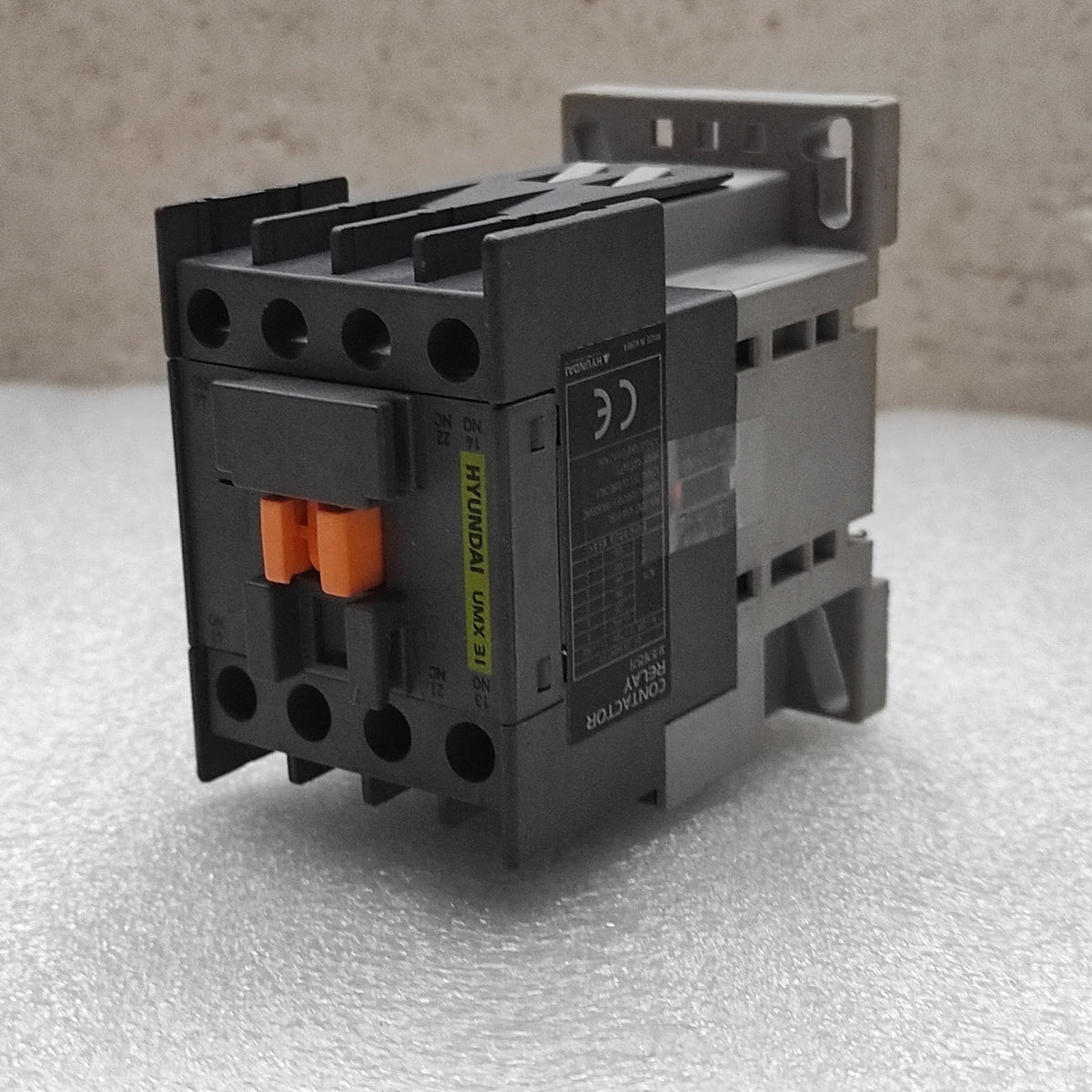 HYUNDAI UMX 31 CONTACTOR RELAY COIL VOLTAGE 100-110V