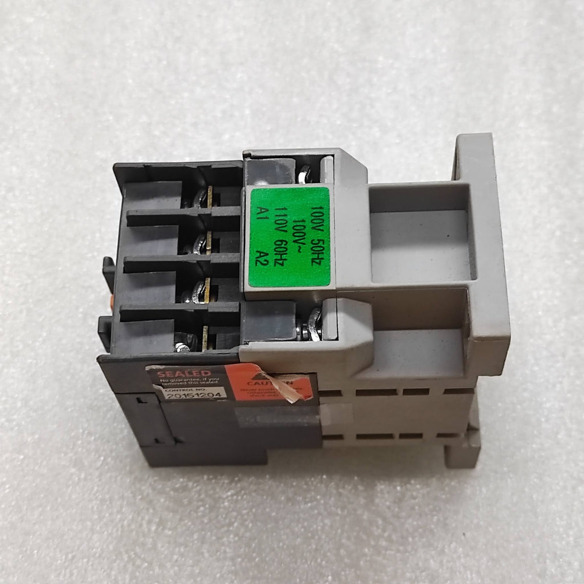 HYUNDAI UMX 31 CONTACTOR RELAY COIL VOLTAGE 100-110V