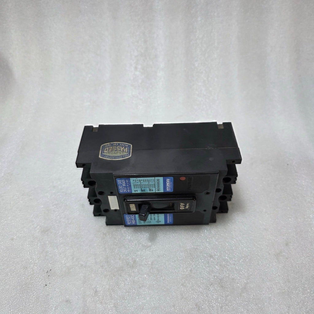 HYUNDAI HBS-63C MOLDED CASE CIRCUIT BREAKER 3P 50A 660V MCCB