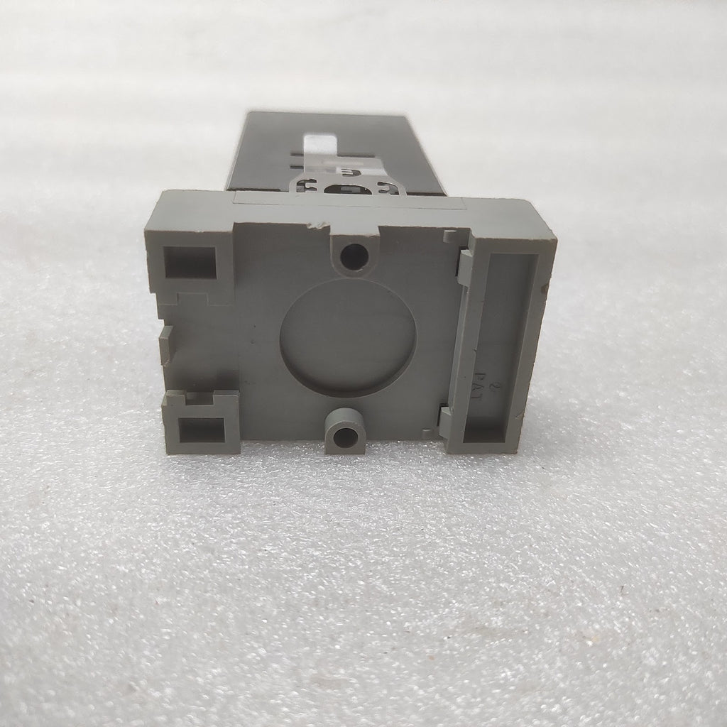 IDEC GT3A-2AF20 MULTIFUNCTION TIMER 100-240VAC