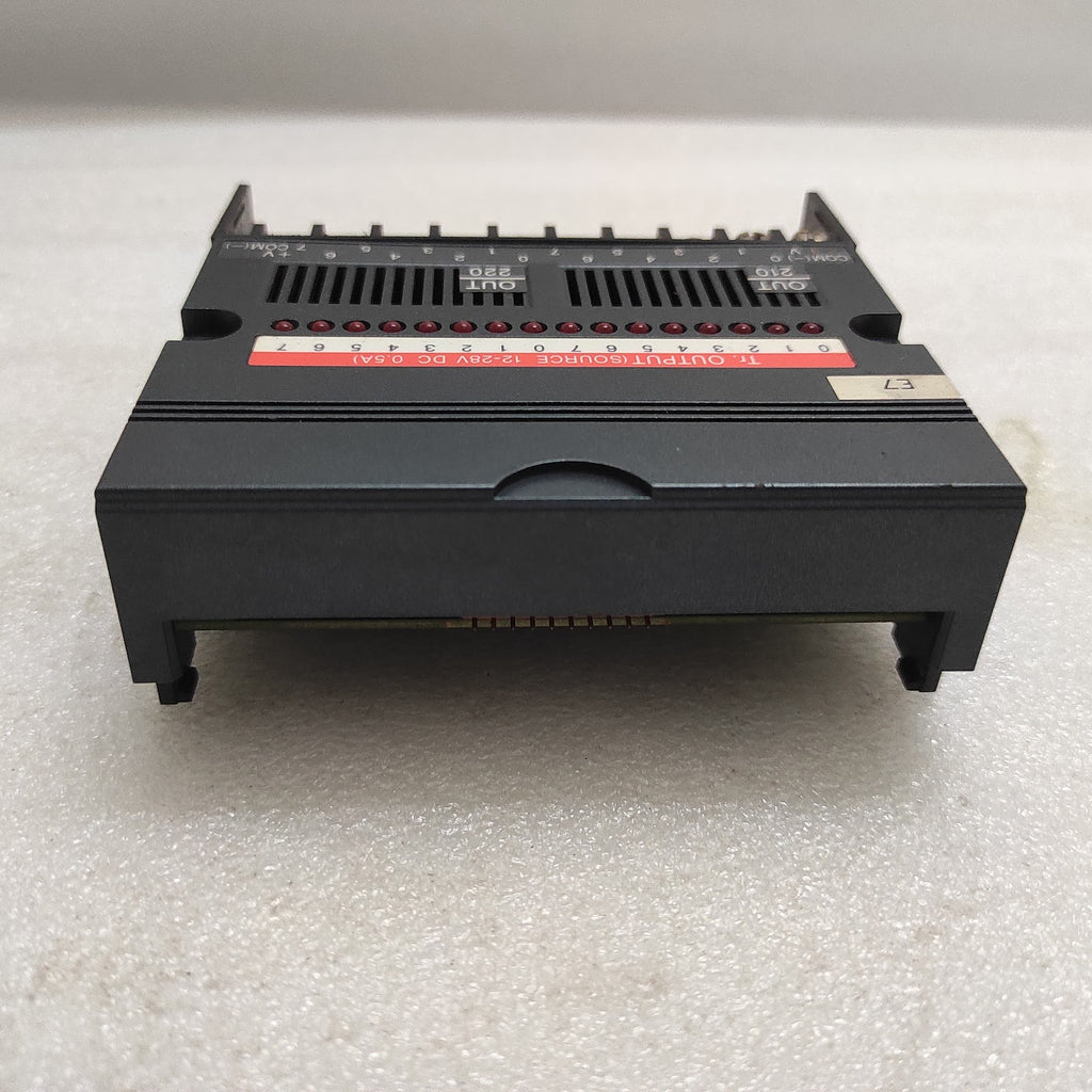 IDEC PFJ-T162CU 16-TRANSISTOR OUTPUT UNIT