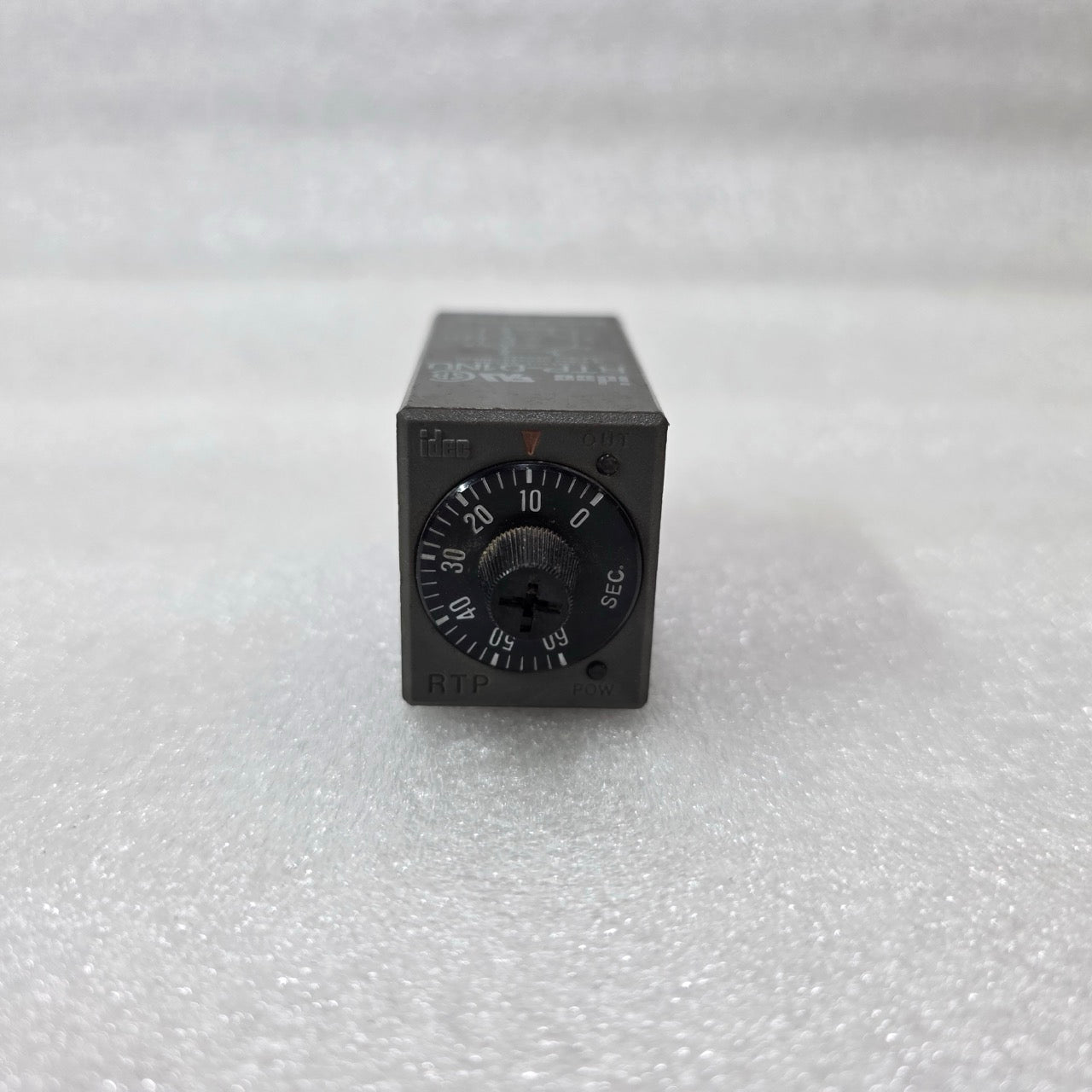 IDEC RTP-D1NU TIMER RELAY 200-240VAC 3A 0-60 SEC